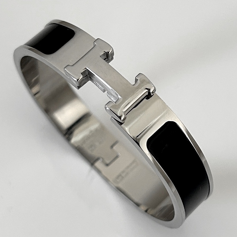 🆕 Bold Black & Silver Hinged Cuff Bracelet